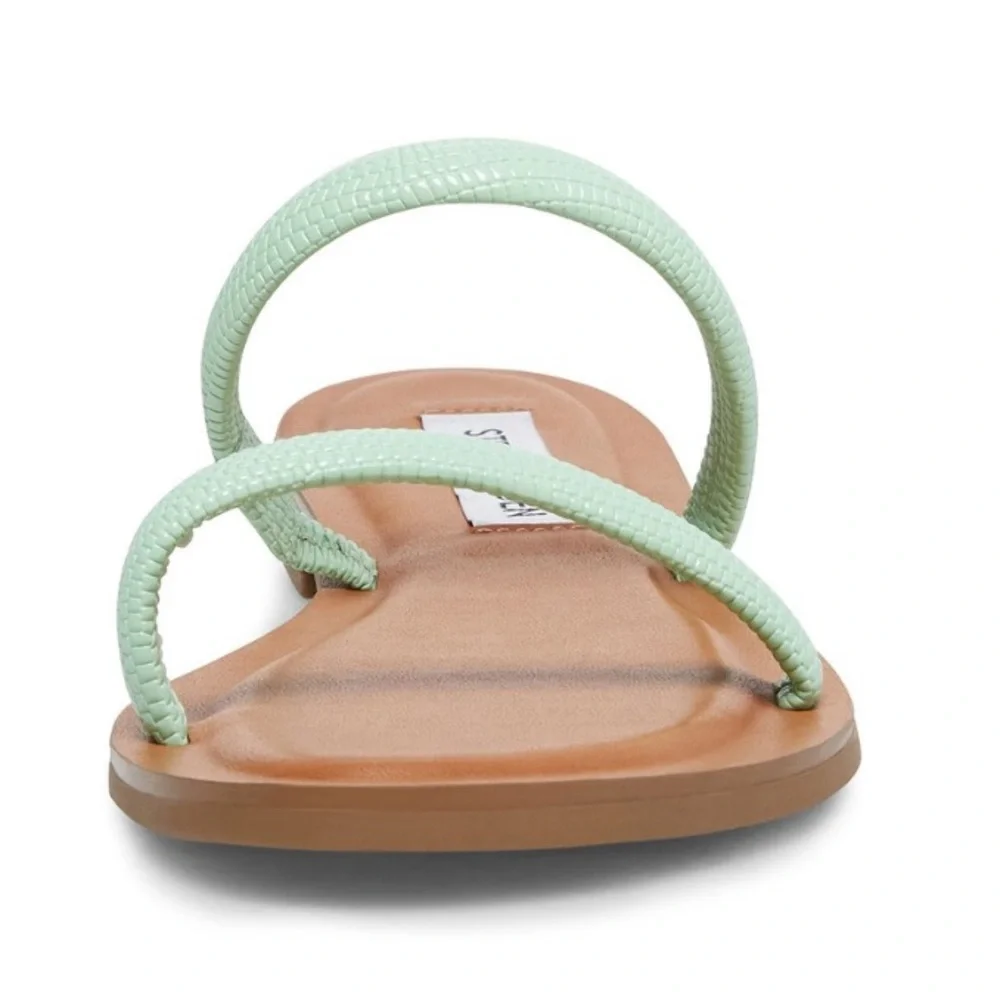 Steve Madden Mint Green Leather Sandals Womens Size 6 NEW